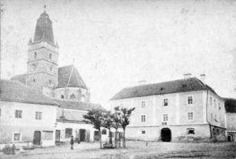 Der Hauptplatz mit dem Tabakladen - Foto Sammlung Hagg